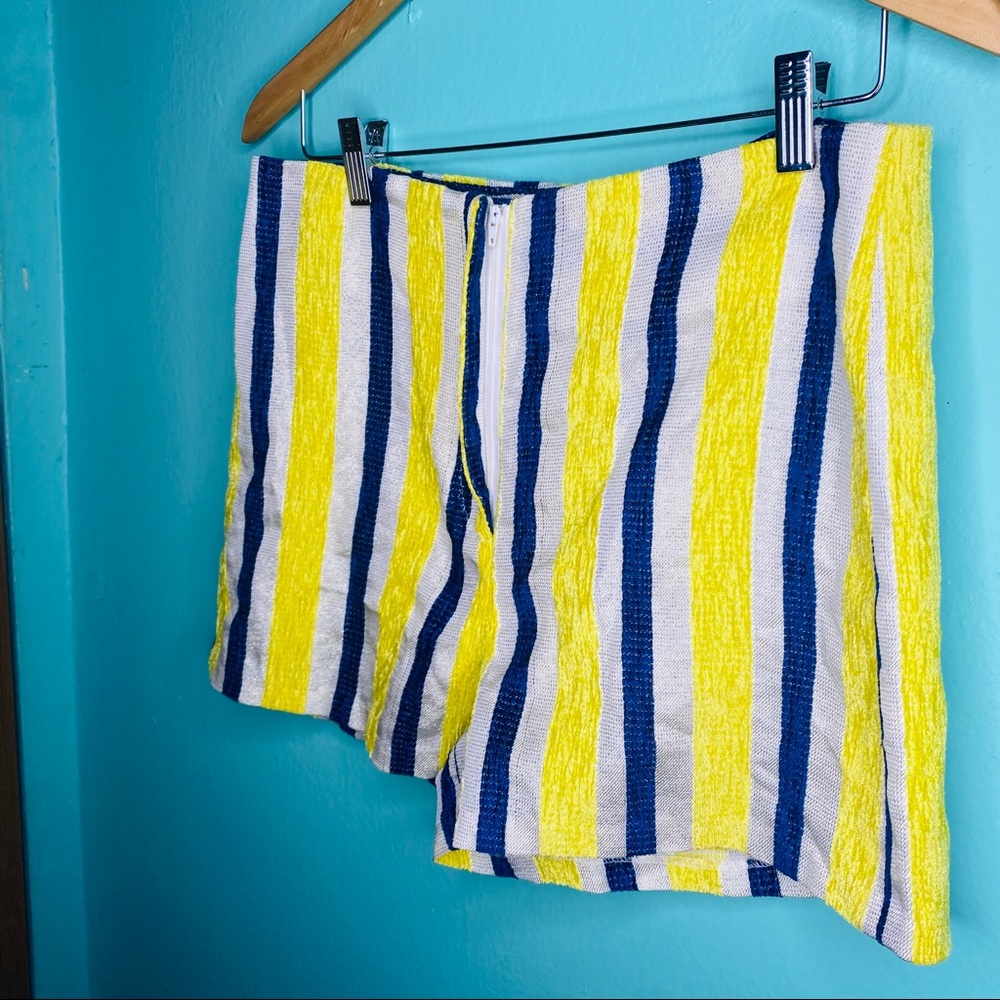 Short & skirt bundle deal - Picture 12 of 12